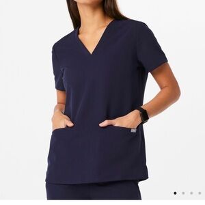 FIGS Casma Scrub Top — navy blue